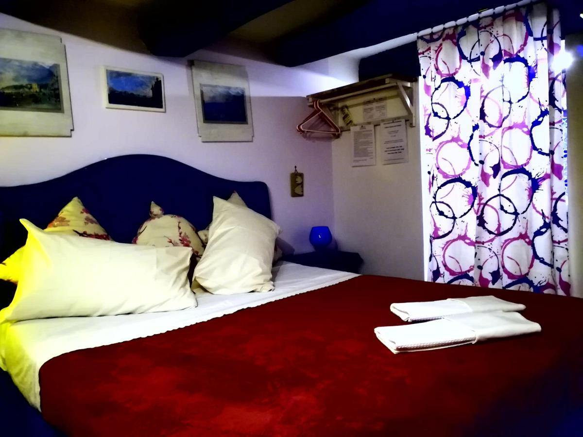 Le Stanze Di Mimi Bed & Breakfast Napoli Ngoại thất bức ảnh