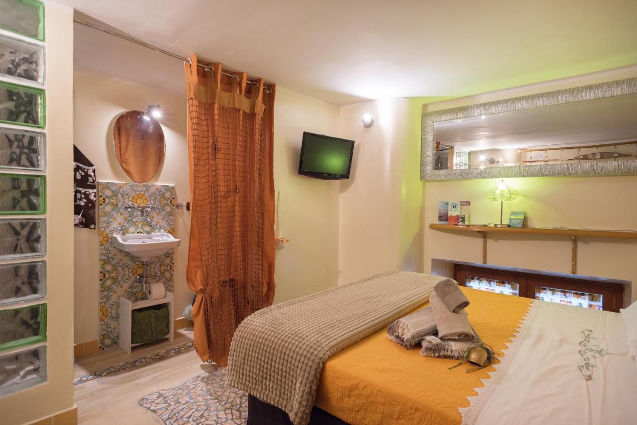 Le Stanze Di Mimi Bed & Breakfast Napoli Ngoại thất bức ảnh