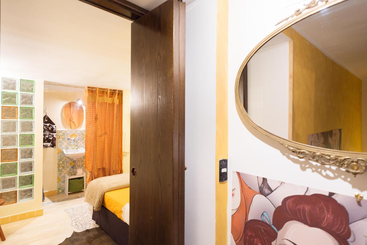Le Stanze Di Mimi Bed & Breakfast Napoli Ngoại thất bức ảnh